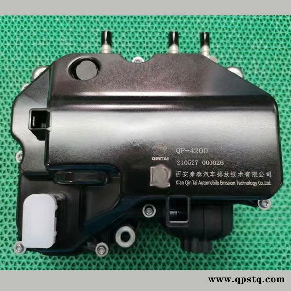 果洛X10011327艾可蓝国六尿素泵-济南信发汽配图1