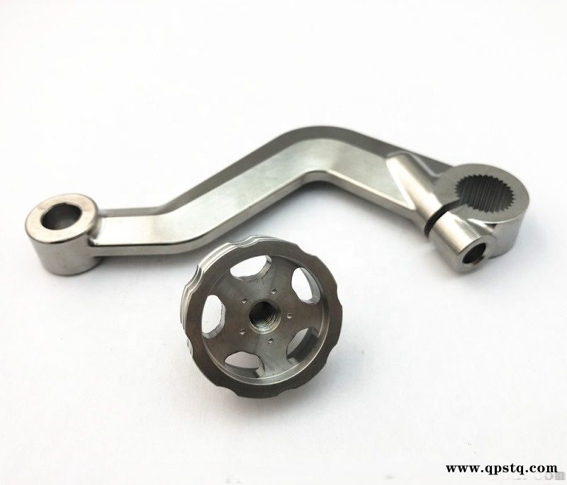 出售钛空心后变速器曲轴螺栓图3