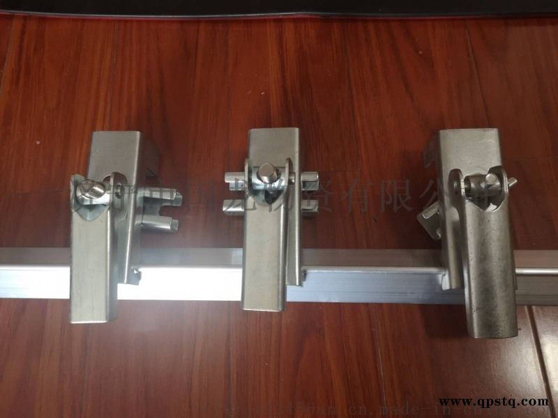 防溢裙板夹持器 不锈钢材质 T型螺栓图5