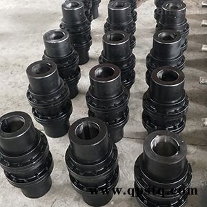 WGT型  带中间套鼓型齿式联轴器图2