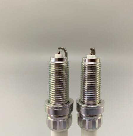 适用逍客奇骏天籁雷诺90565双铱金火花塞DILKAR7D11H再制造火花塞图3